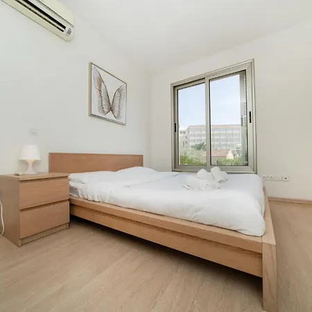 Luxurious 2 Bedroom Flat Strovolos