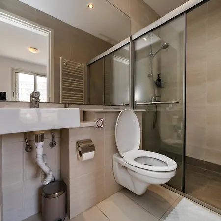 Luxurious 2 Bedroom Flat Apartmán *