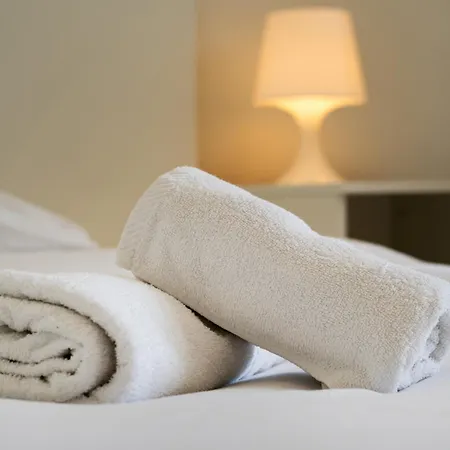 Luxurious 2 Bedroom Flat * Strovolos