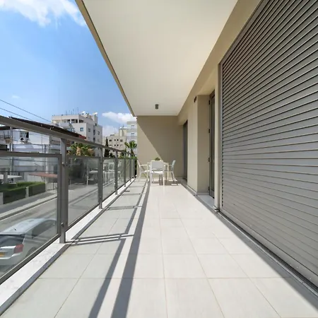 Luxurious 2 Bedroom Flat Appartamento Strovolos