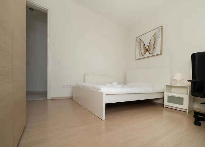 Luxurious 2 Bedroom Flat Strovolos